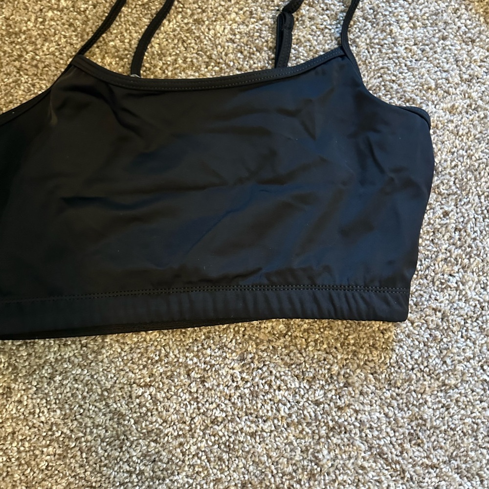 Chic Black Cropped Tank Top